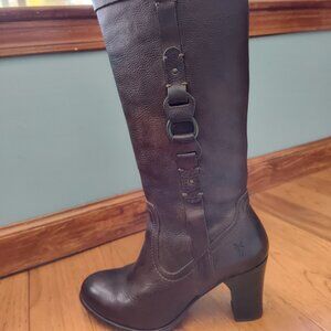 Frye Fiona Leather Loop heeled boots